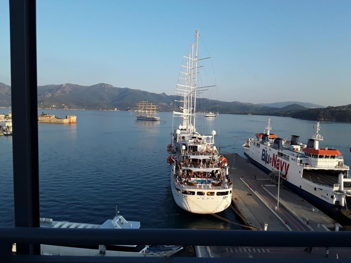 B & B La Terrazza Sul Mare Portoferraio Εξωτερικό φωτογραφία