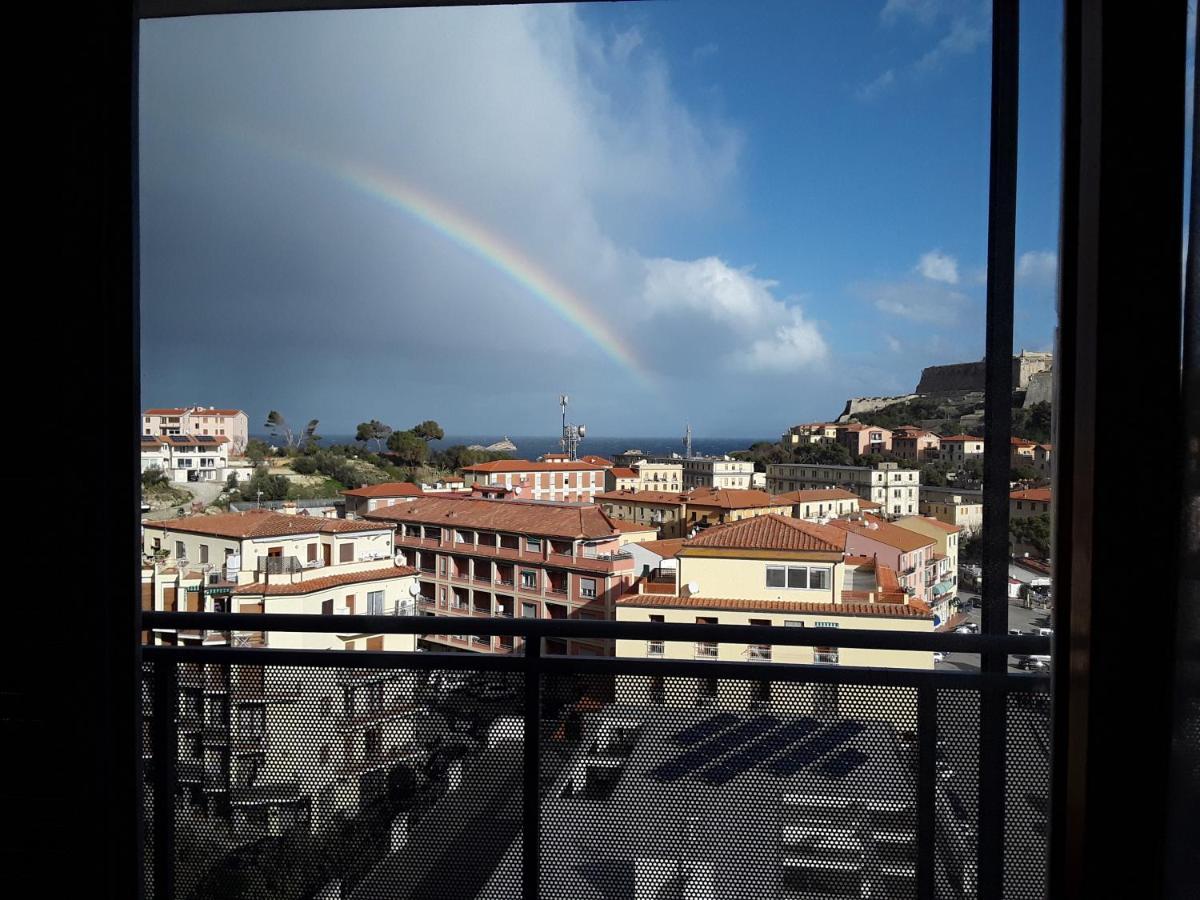 B & B La Terrazza Sul Mare Portoferraio Εξωτερικό φωτογραφία