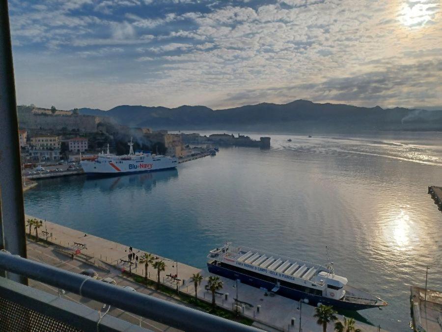 B & B La Terrazza Sul Mare Portoferraio Εξωτερικό φωτογραφία